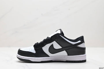 Nike Womens Dunk Shoe, Round Toe Black and White