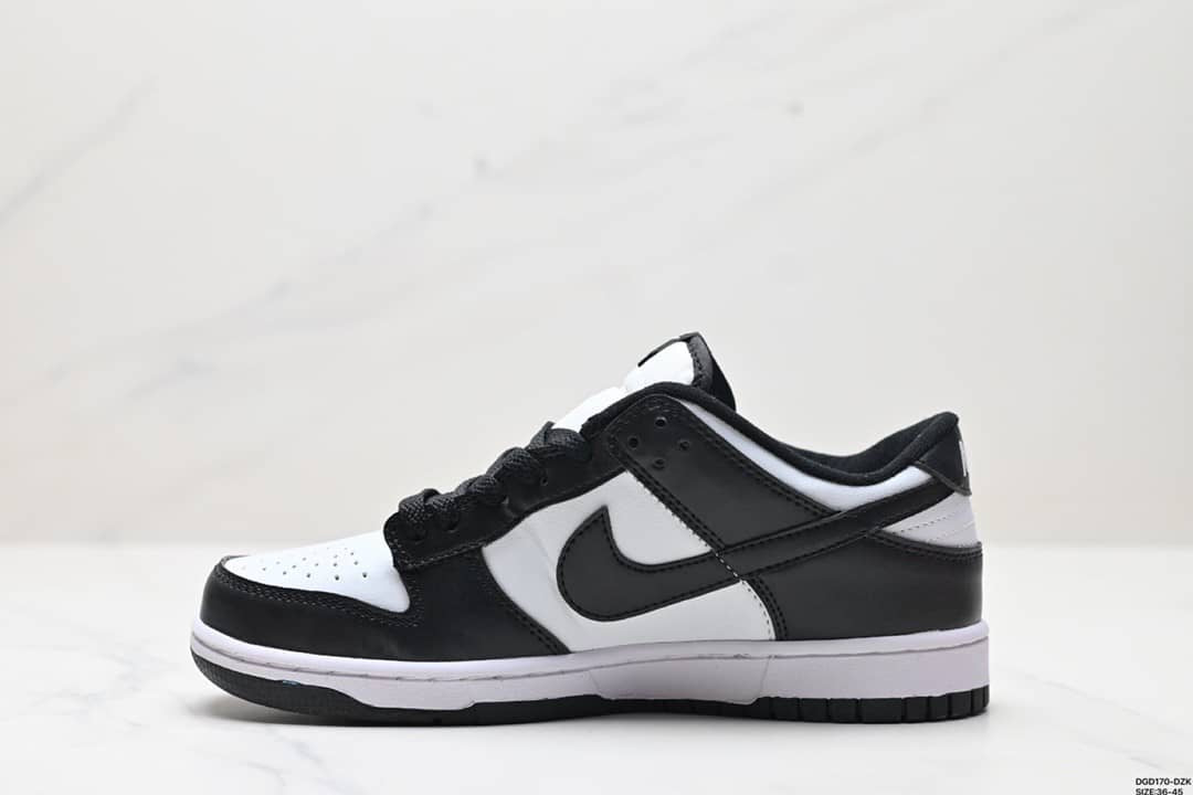 Nike Womens Dunk Shoe, Round Toe Black and White