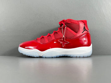 NIKE AIR JORDAN 11 RETRO